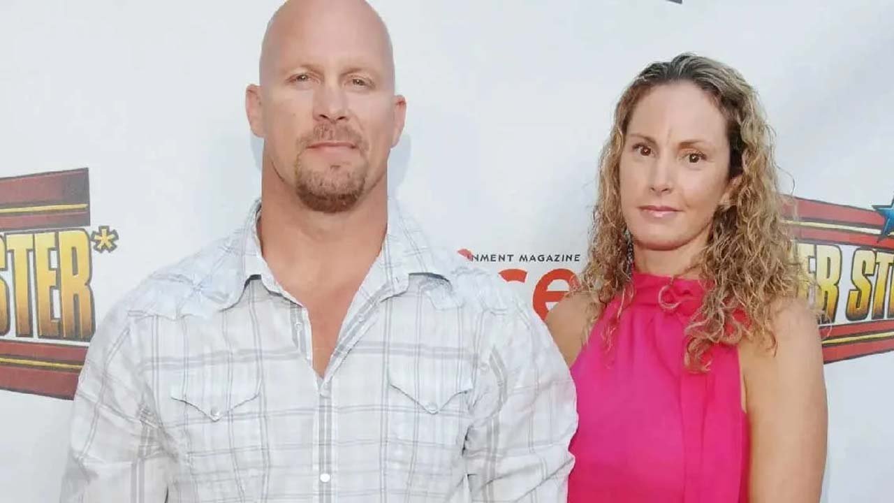 Kathryn Burrhus and Steve Austin got married