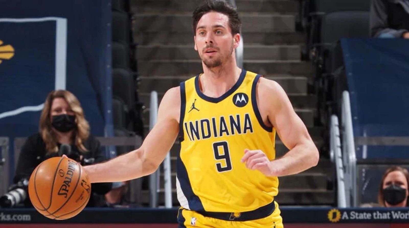 Valerie Guiliani and T.J. McConnell's Marriage