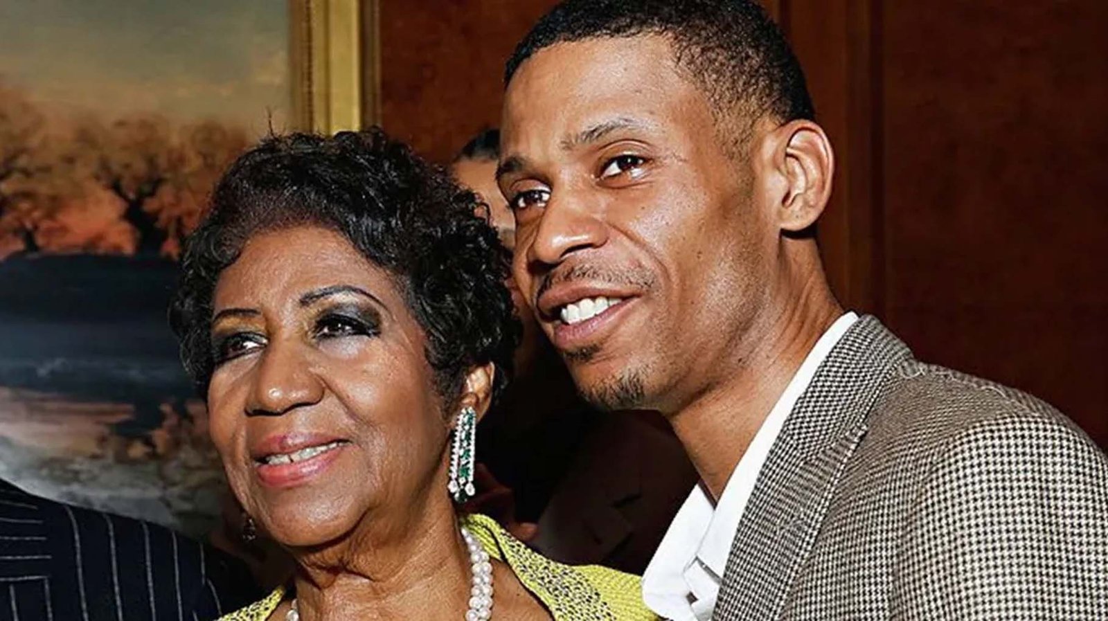 Kecalf Cunningham Performing With Aretha Franklin